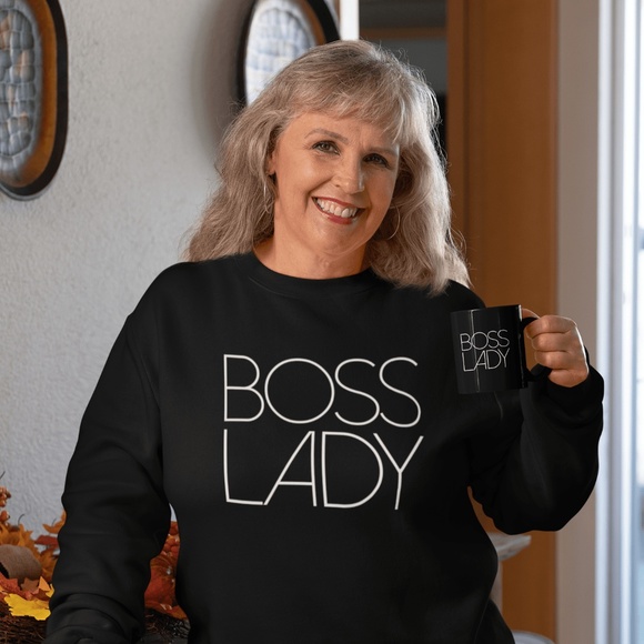 🆕 Boss Lady Crew Sweatshirt - Picture 2 of 3